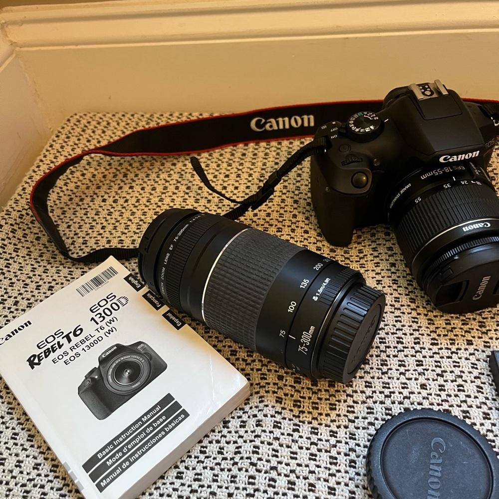 Canon EOS Rebel T6 DSLR Camera Kit - Black